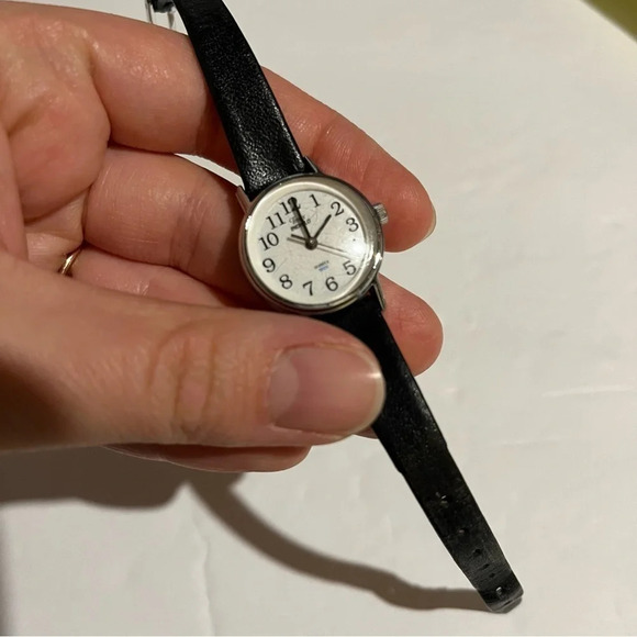 Timex Indiglo Quartz Watch Women Black Strap *needs Battery - Picture 4 of 10